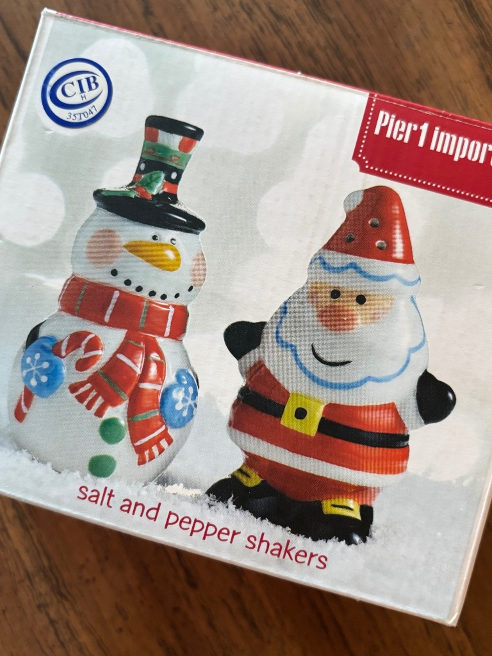 Pier 1 Christmas salt & pepper Shakers - Snowman Santa